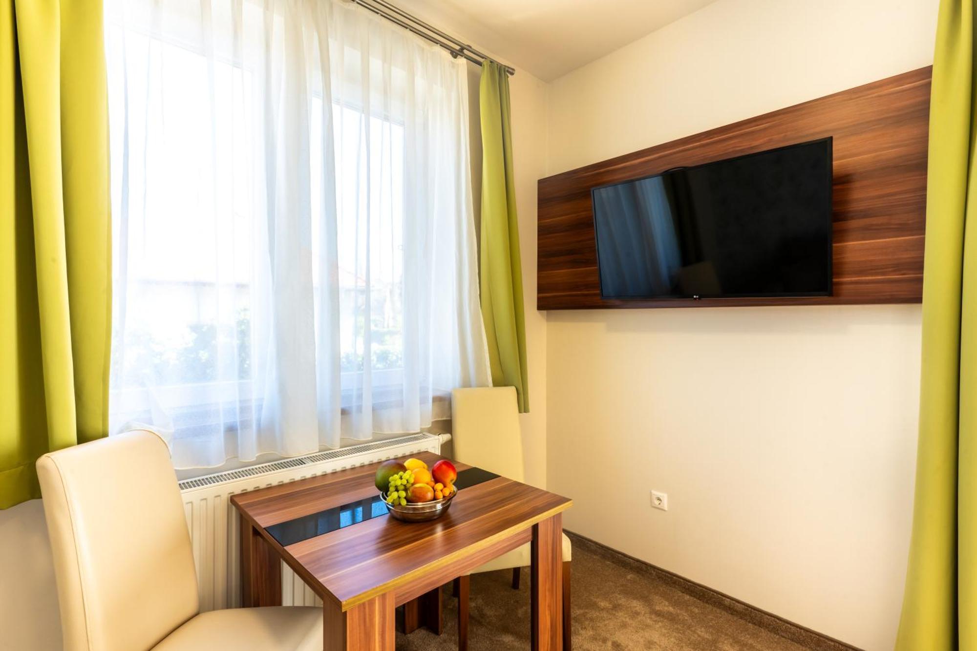 B&B Lajta Park Mosonmagyaróvár Εξωτερικό φωτογραφία